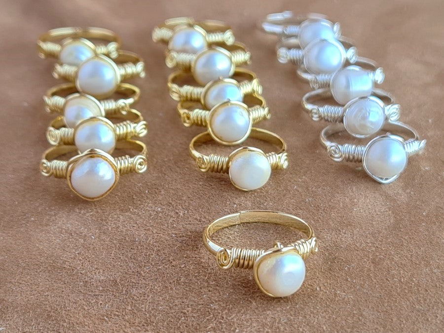 Handcrafted Mother Of Pearl Ring Collection – Gold Plated Copper (R-374)