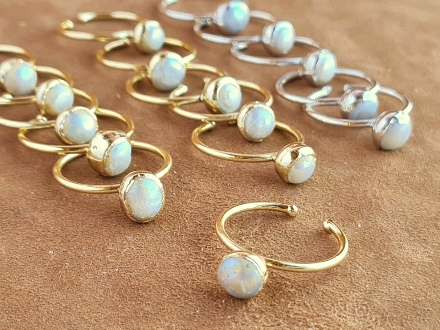 Handcrafted Pearl Copper Ring – Gold & Polish Silver Finish (R-692)